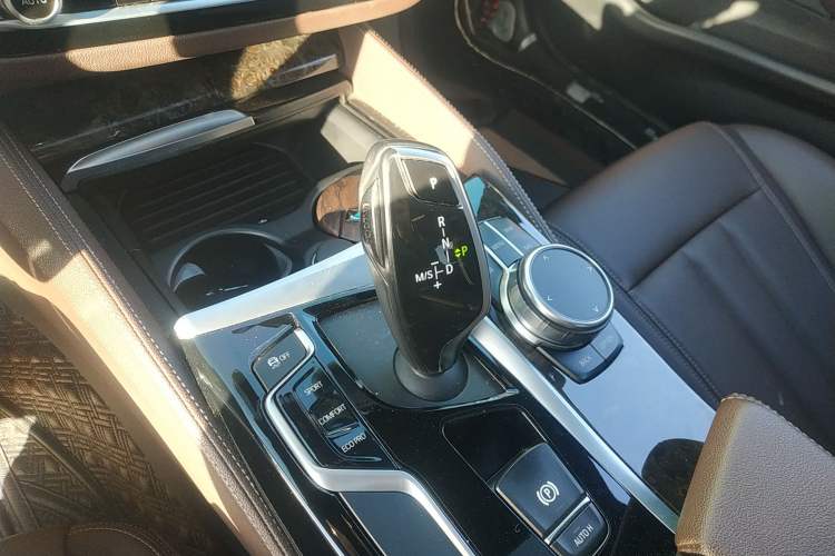 Used BMW 5 Series 2019 525Li M Sport Package