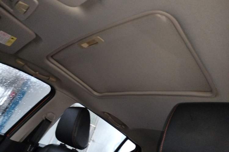 Used Baojun 310 2016 1.2L Manual Luxury Model
