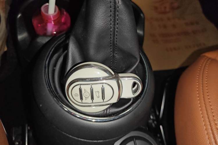 Used  MINI 2016 1.2T ONE Pioneer Edition
