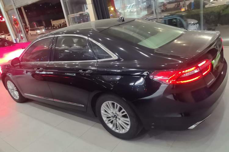 Used Ford Taurus 2017 Facelifted EcoBoost 245 Fashion Edition