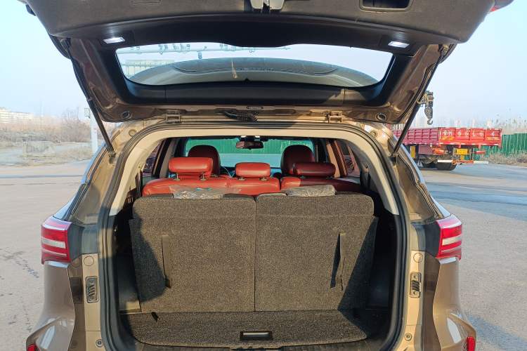 Used JETOUR X70 2020 1.5T DCT Comfort Edition 7-Seater
