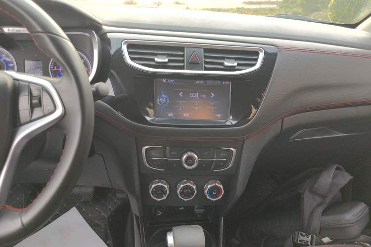 Used Brilliance V3 2016 1.5L Automatic Elite Model
