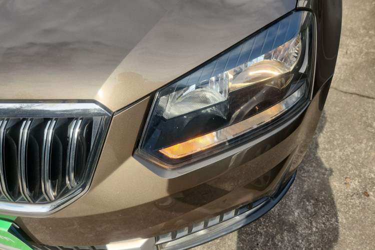 Used Skoda Yeti 2014 1.8TSI DSG Polar Edition
