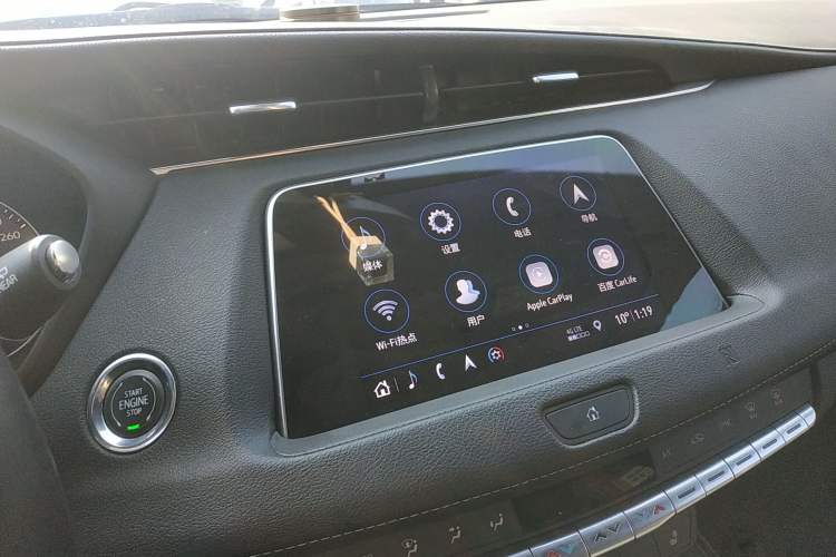 Used Cadillac XT4 2018 28T Two-Wheel Drive Leading Version
