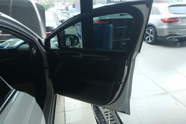 Used Ford Mondeo 2020 EcoBoost 180 Stylish Model
