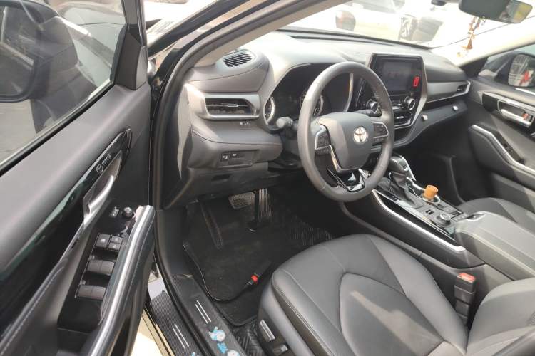 Used Toyota Highlander 2022 380T 4x4 Luxury Edition 7 Seats
