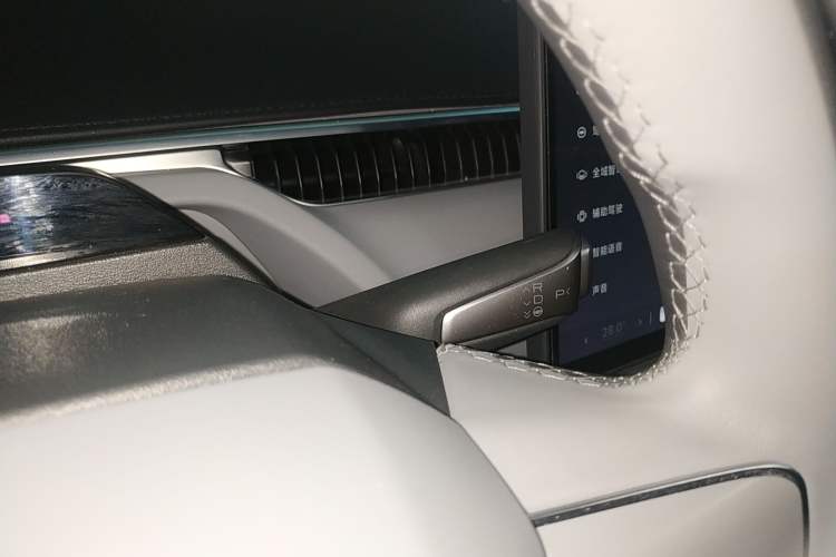 Used XPeng MONA M03 2024 620 with Ultra-Long Range
