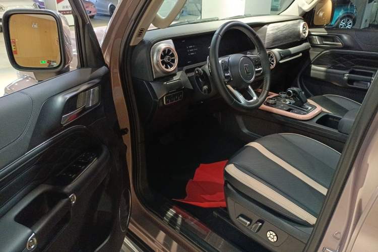 Used Tank 300 2021 City Edition 2.0T—Truly Stylish
