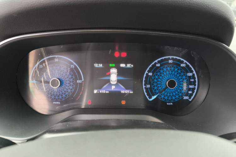 Used Hongqi E-QM5 2022 431 km Charge & Enjoy Edition
