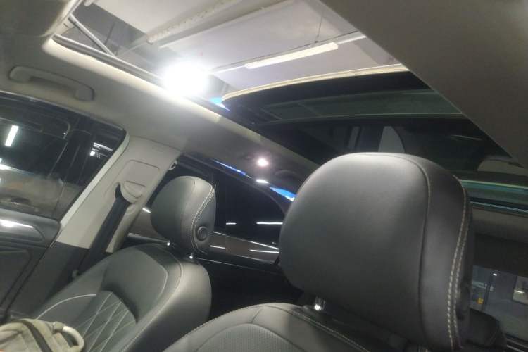 Used Volkswagen Tiguan L 2022 330TSI Automatic Two-Wheel Drive R-Line Enhanced Edition
