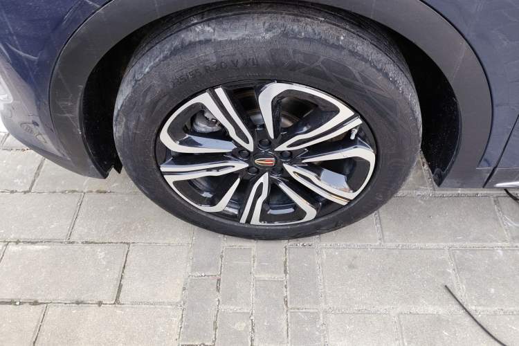 Used Hongqi HS7 2023 2.0T Automatic All-Wheel-Drive Flagship Edition Six Seats
