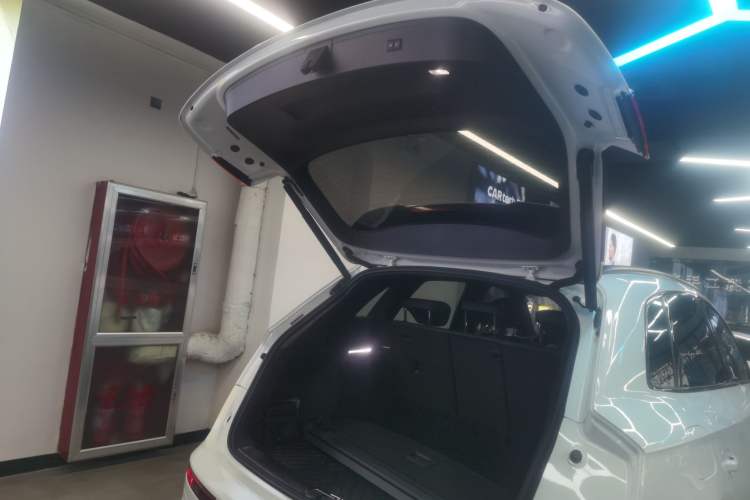 Used Audi Q5L 2023 40T Luxury Dynamic Model