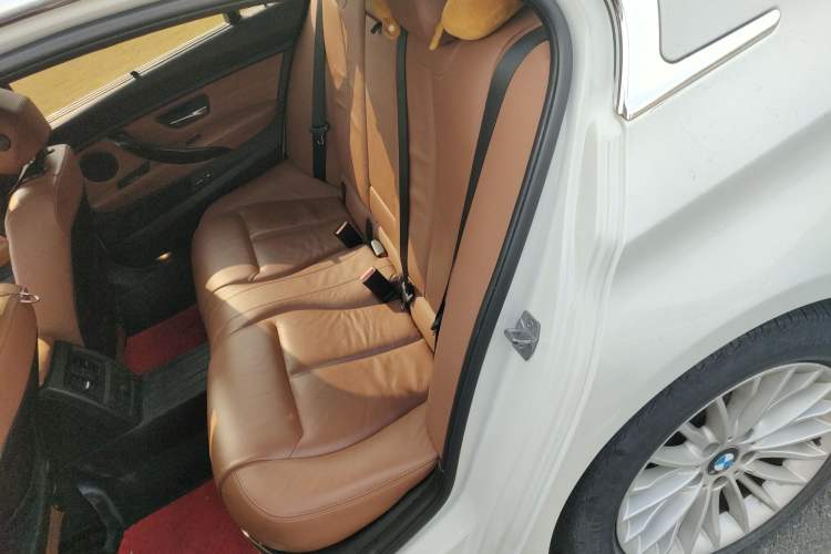 Used BMW 3 Series 2013 Facelift 320Li Fashion Design Package