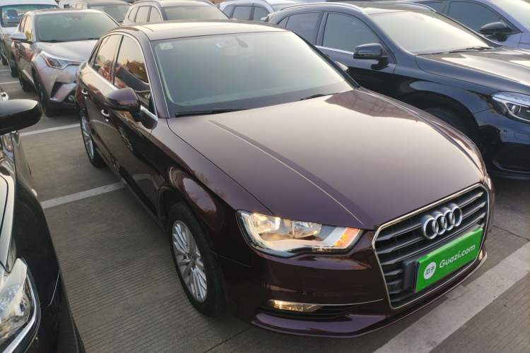 Used Audi A3 2014 Limousine 35 TFSI Automatic Fashion Model
