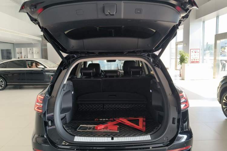 Used Hongqi HS5 2023 2.0T Qixiang Pro Edition
