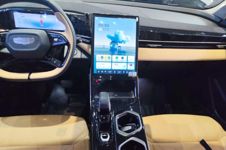 Used Geely Auto FX11 2023 1.5TD DCT Prestige Edition
