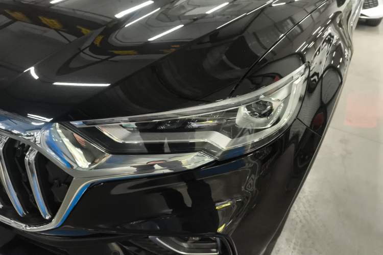 Used Hongqi HS5 2022 Revised Version 2.0T Smart Connect Flagship Edition
