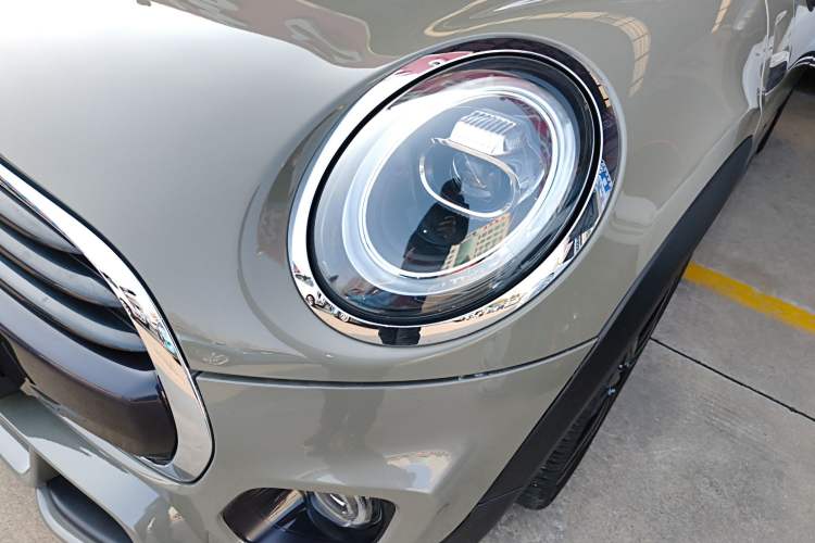 Used  MINI 2019 1.5T COOPER Racing Edition Five-Door Model
