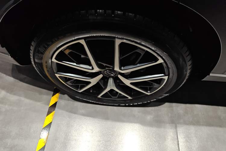 Used GAC Trumpchi GS8 2025 Linghang Series 2.0 TGDI Two-Wheel-Drive Luxury Edition 5 Seats