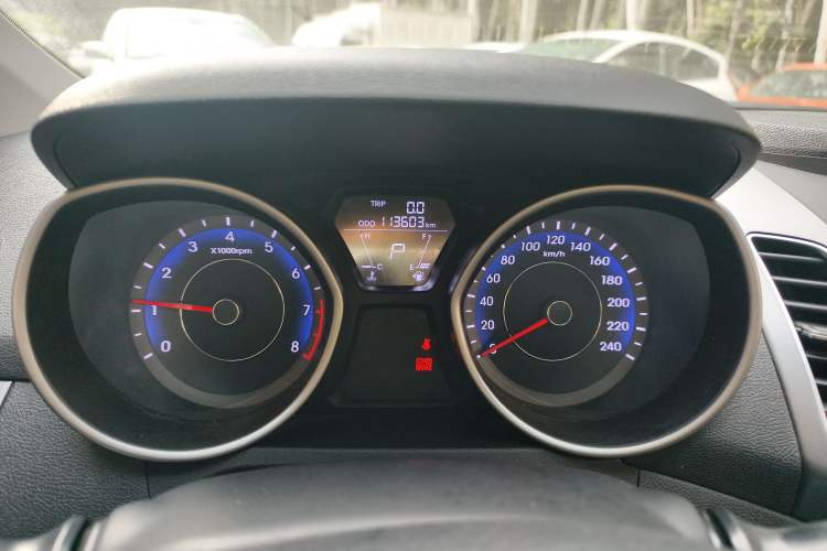 Used Hyundai Elantra (5th Generation / Langdong) 2016 1.6L Automatic Smart Version