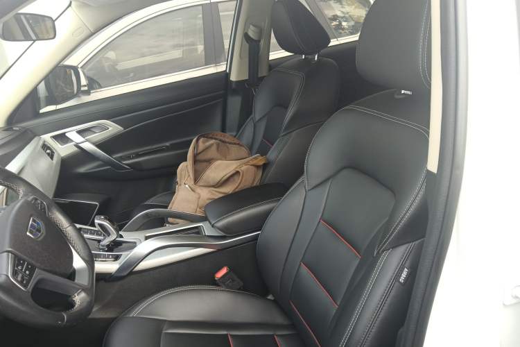 Used Geely Auto Emgrand X7 Sport 2020 1.8TD DCT Two-Wheel Drive Smart Connect 4G-Enabled Version