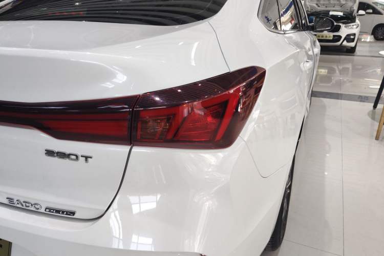 Used Changan Eado 2023 Changan Edition PLUS Blue Whale NE 1.4T GDI DCT Prestige Version
