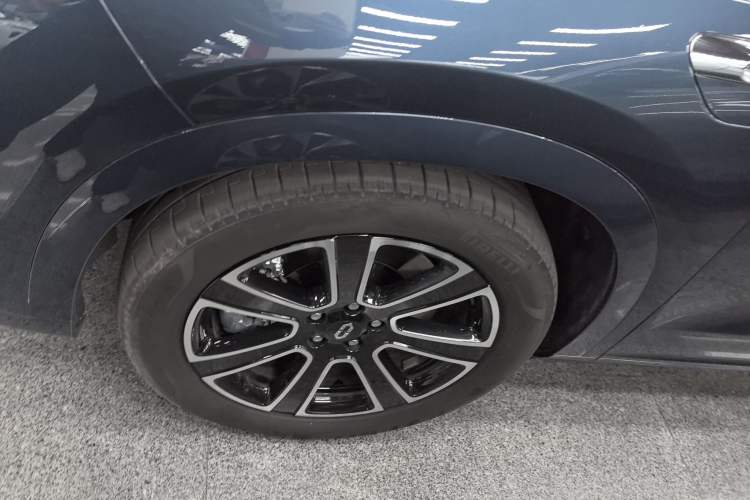 Used Hima AITO M7 2024 1.5T Intelligent Drive 4WD Ultra Version 5 Seats