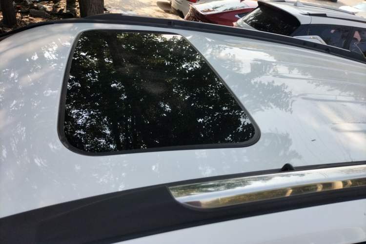 Used  Compass 2015 2.0L Two-Wheel Drive Luxury Edition