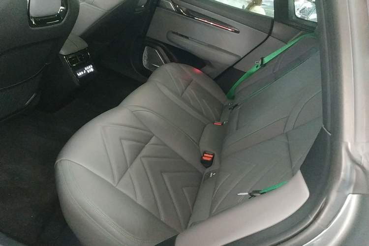 Used Zeekr 001 2022 Ultra-Long Range Dual-Motor ME Version
