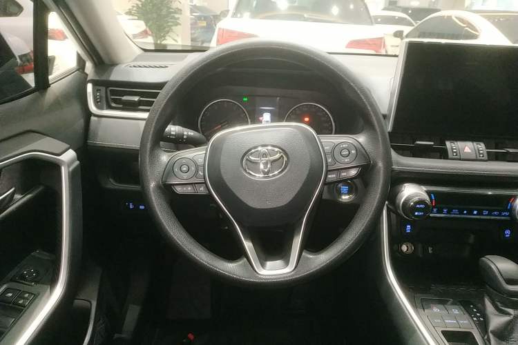 Used Toyota Wildlander 2020 2.0L CVT Two-Wheel Drive Luxury Edition