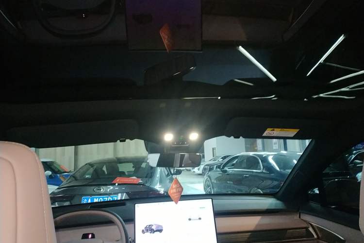 Used ONVO L60 2024 60 kWh Rear-Drive Version