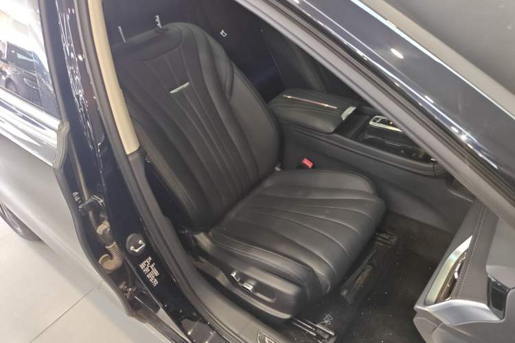 Used Hongqi H5 2024 2.0T Automatic Smart Connect Flagship Edition
