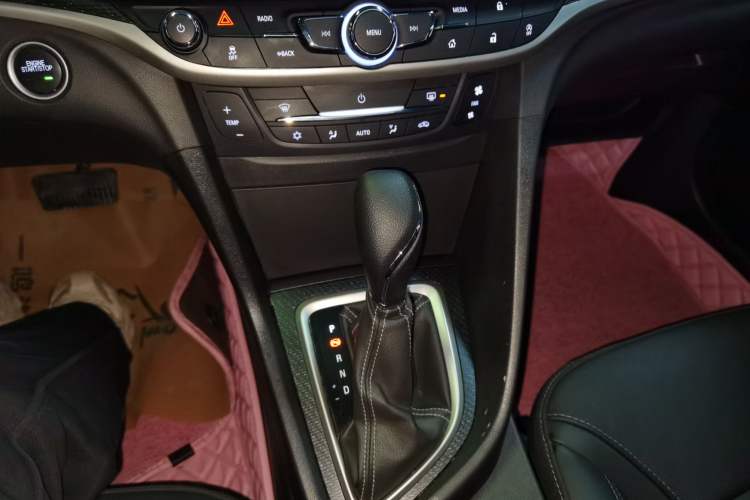 Used Buick Excelle GX 2019 18T Automatic Connected Elite Model China V Standard
