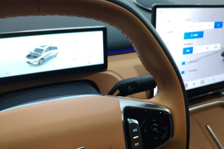 Used  Galaxy Xingjian 7 EM-i 2025 120km Flagship Edition
