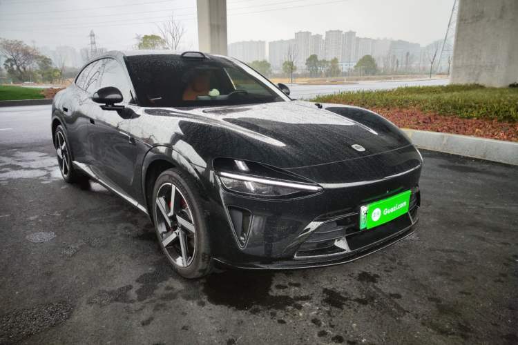 Used Xiaomi Auto YU7 2025 Ultra-Long Range High-Performance All-Wheel-Drive Max Edition
