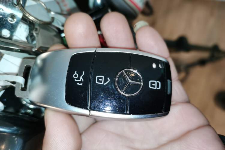 Used Mercedes-Benz E-Class 2023 Restyled E 260 Fashion Sport Edition
