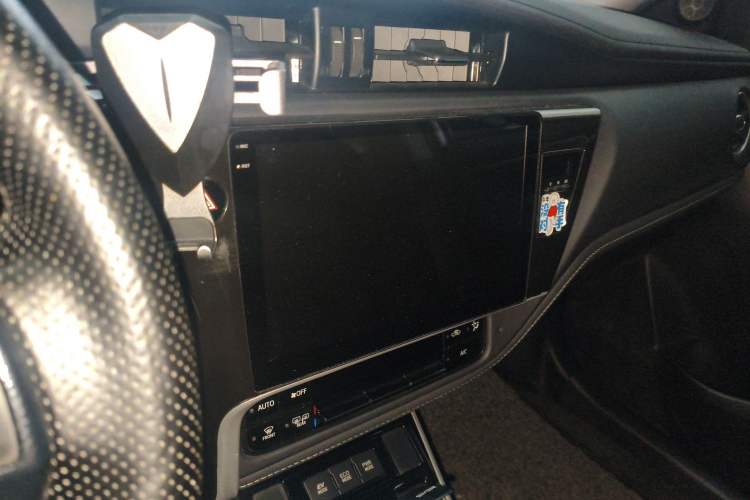 Used Toyota Corolla 2017 Revised Dual-Engine 1.8L E-CVT Leading Edition