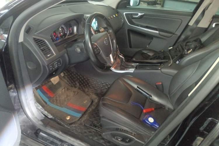 Used Volvo XC60 2016 T5 Smart Upgrade Model
