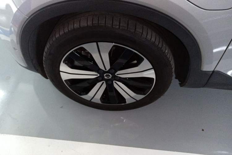 Used Volvo C40 2022 Long-Range PRO Version
