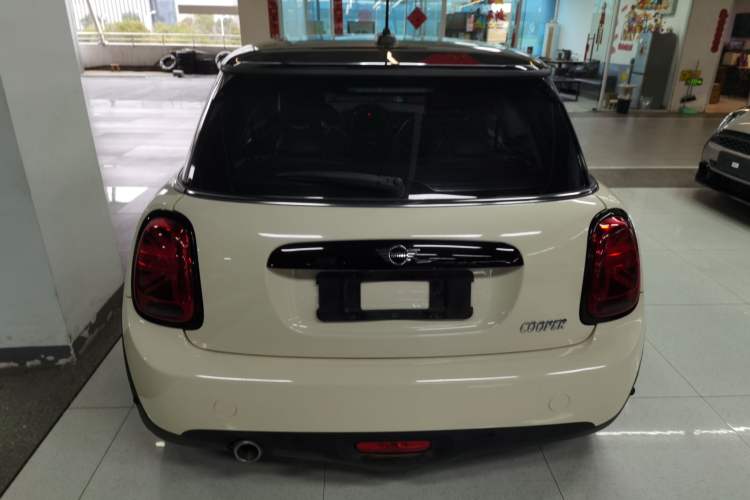 Used MINI MINI 2021 1.5T COOPER Classic Edition
