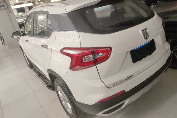 Used Baojun 510 2017 1.5L Automatic Fashion Model