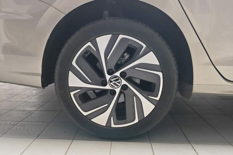 Used Volkswagen Bora 2023 300TSI DSG Prestige Edition
