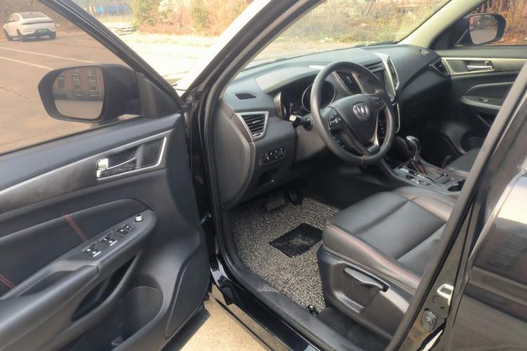 Used Changan CS75 2016 1.8T Automatic Elite Model China V Standard