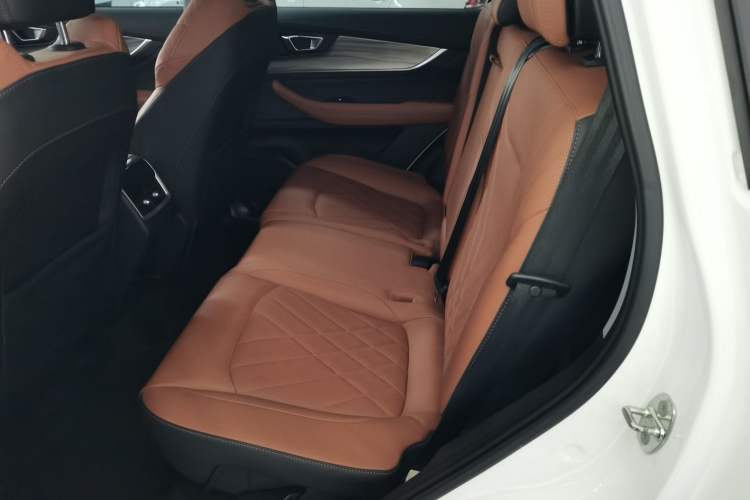 Used Chery Tiggo 8 PLUS 2021 290TGDI DCT Luxury Edition
