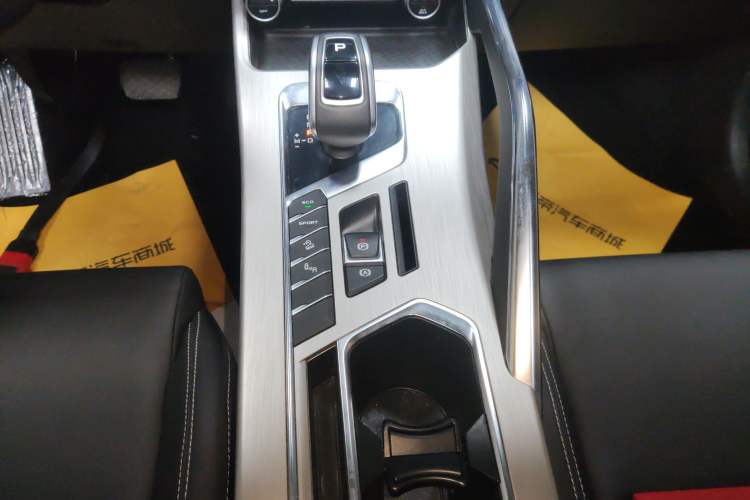 Used Geely Auto Coolray 2019 260T DCT Knight China V Standard
