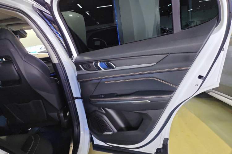 Used Lynk & Co 01 2023 2.0TD Two-Wheel Drive Pro Trim
