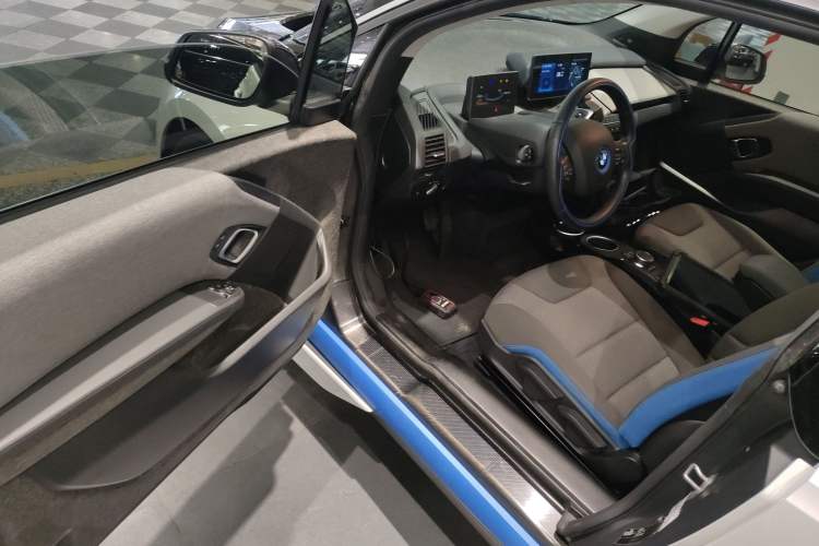 Used BMW i3 2019 Fast Charging Edition
