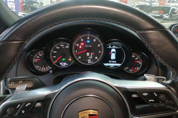 Used Porsche Cayenne 2016 Cayenne Platinum Edition 3.0T
