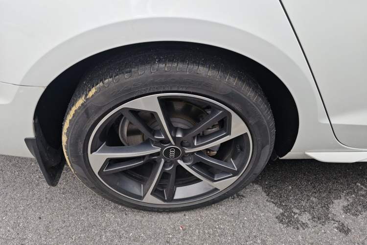 Used Audi A4L 2022 40 TFSI Fashion Dynamic Model
