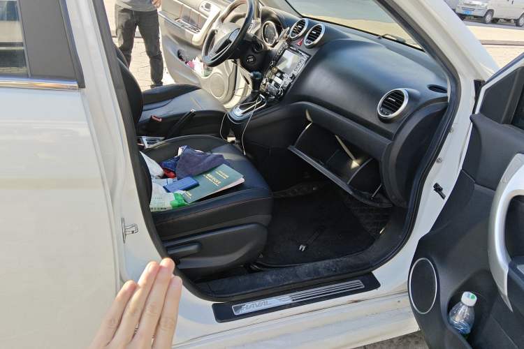 Used Haval H6 2016 Upgraded Model 1.5T Automatic Two-Wheel Drive Elite Version
